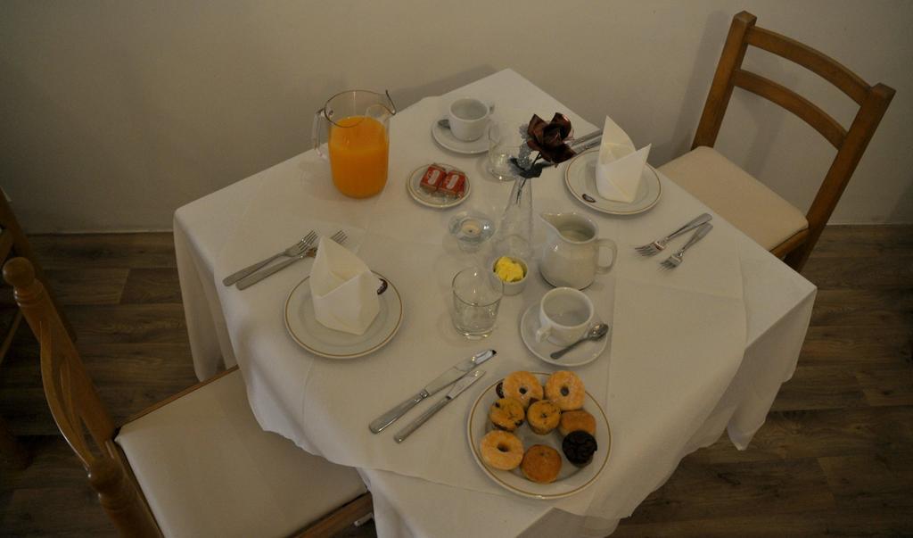 Sunstone Boutique Guest House Buġibba Buitenkant foto