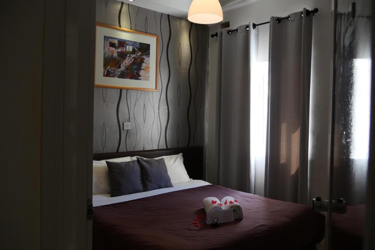 Sunstone Boutique Guest House Buġibba Buitenkant foto
